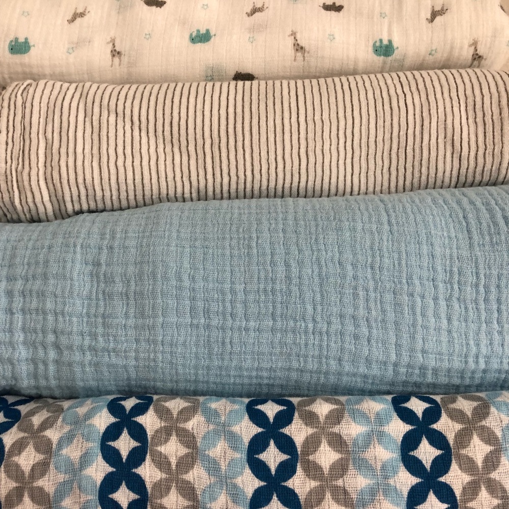 Swaddle blankets (total of 4) like new